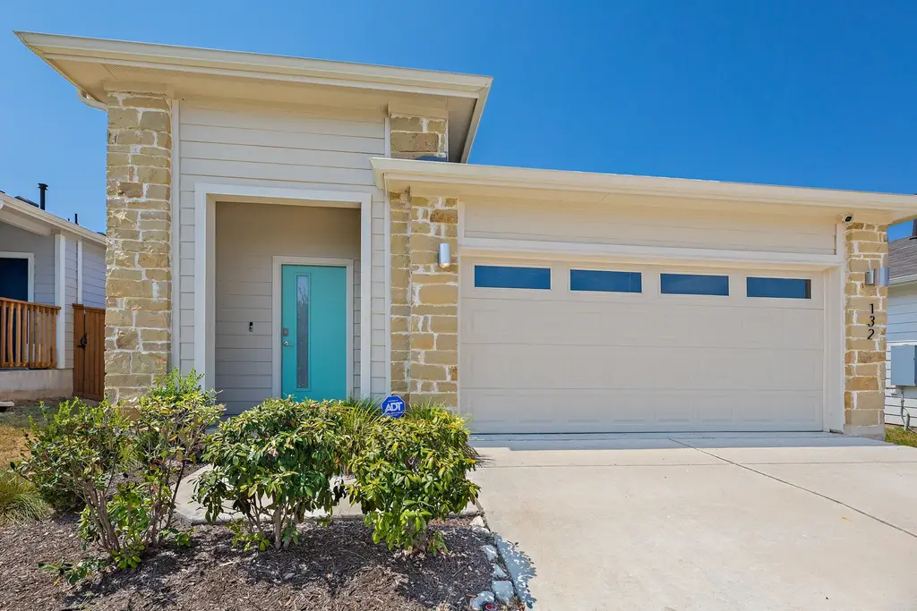 132 Scarborough Way, San Marcos