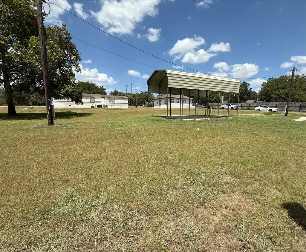 3075 Black Colony Road, Buda
