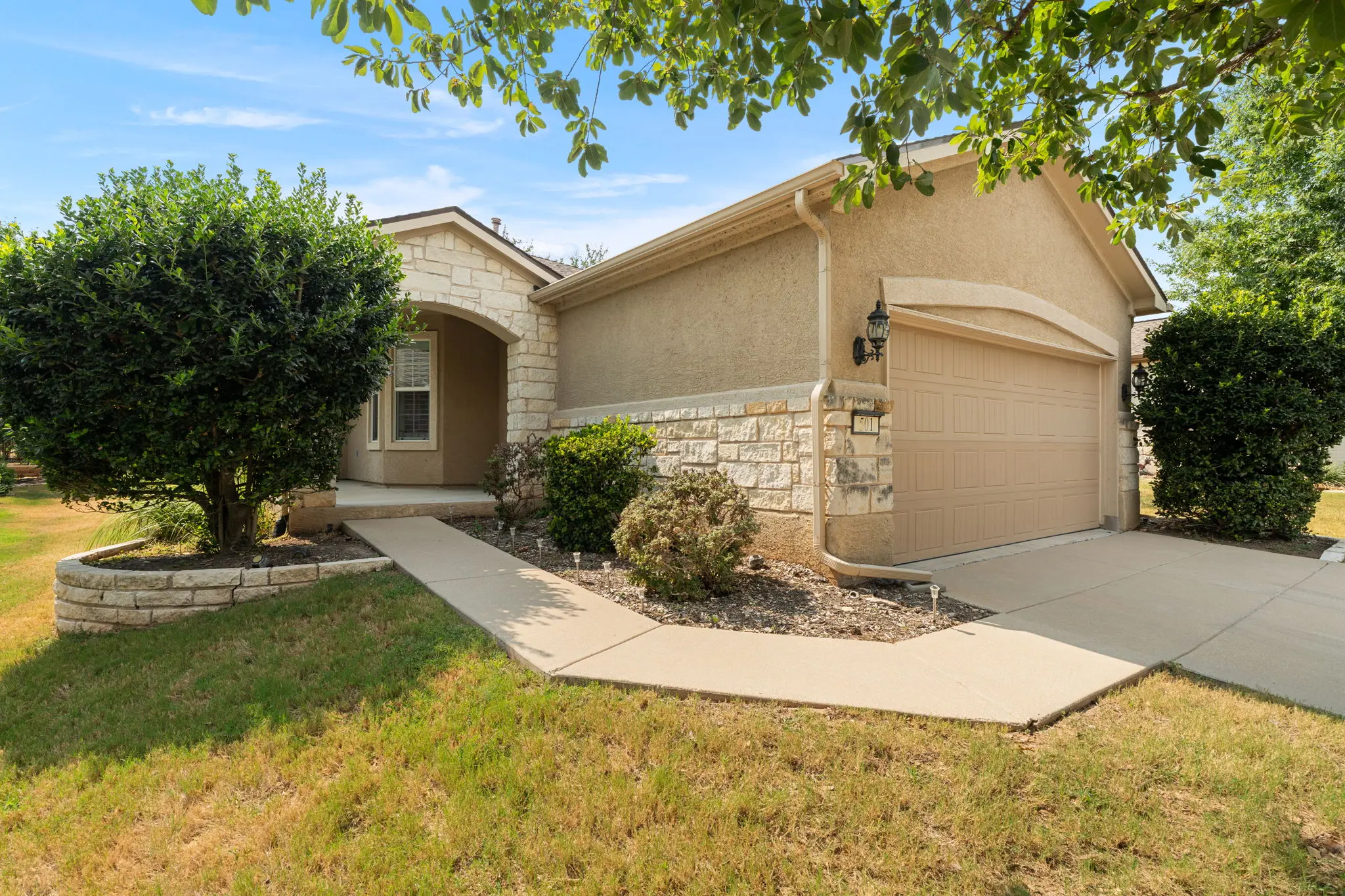 Photo of Listing #5645978
