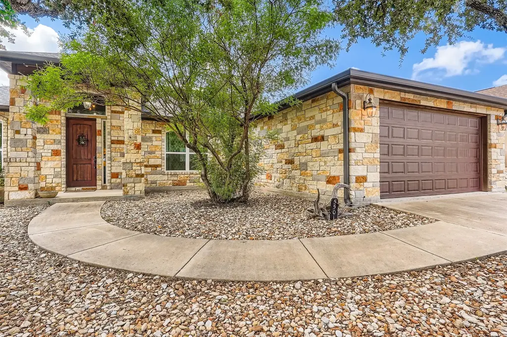 5501 Hitching Post, Lago Vista