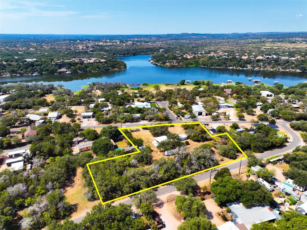 25000 Andrew Drive, Spicewood