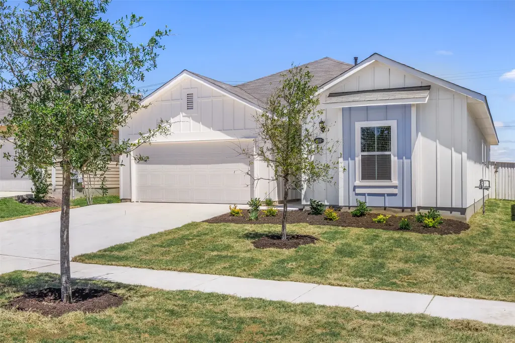 421 Hortus Drive, Kyle
