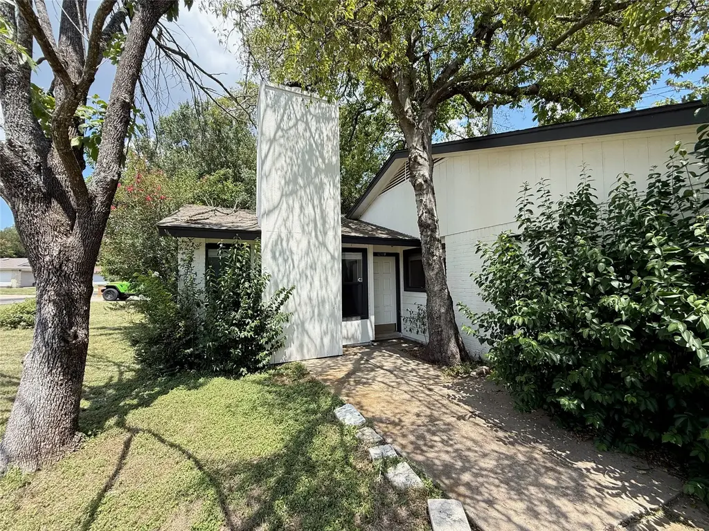 12301 Deer Falls Drive A, Austin
