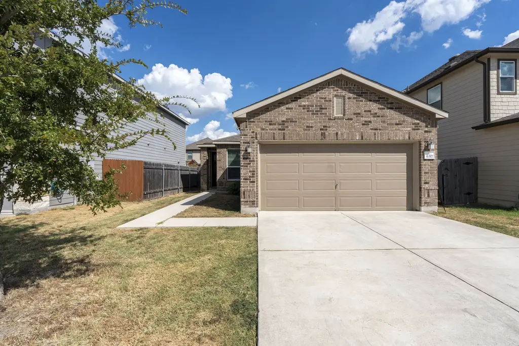 6317 Carriage Pines Drive, Del Valle