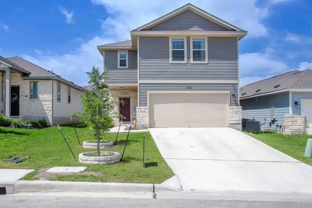 616 Barbary Coast Lane, Jarrell