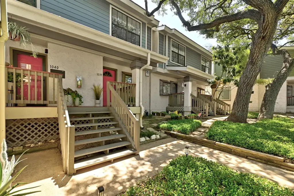 2215 Post Road 1039, Austin