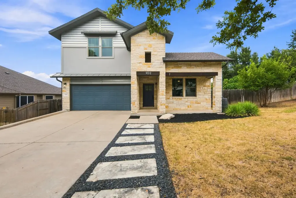 102 Chestnut Court, Georgetown