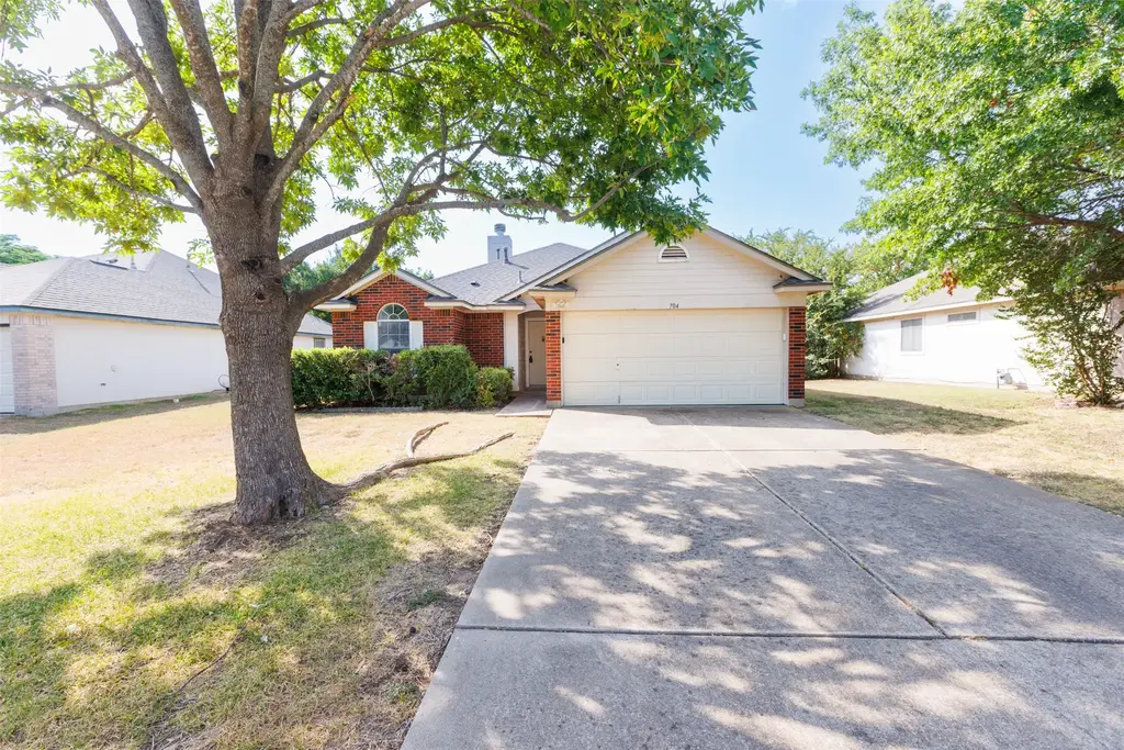 704 Red River Lane, Leander