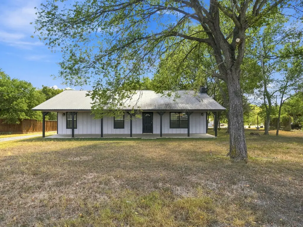 1303 Lovers Lane, Bastrop