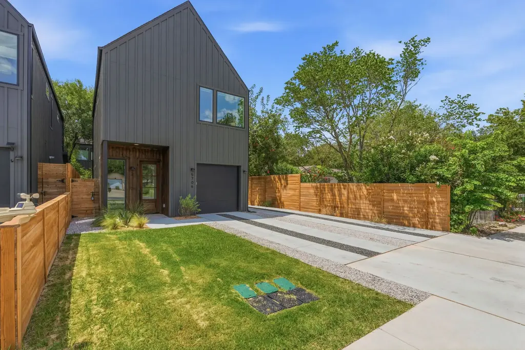 5706 Nancy Drive 2, Austin