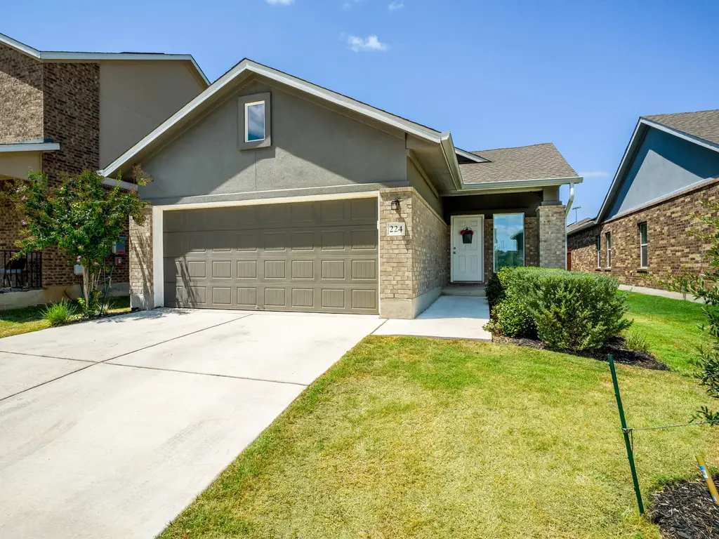 224 Grey Slate Avenue, Marble Falls
