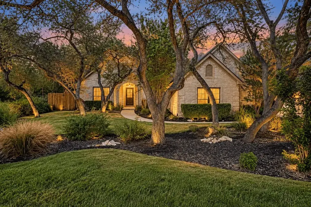 206 Phlox Drive, Lakeway