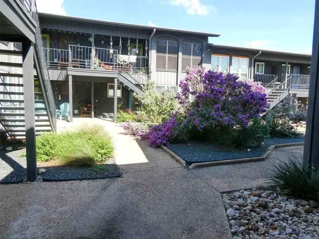 909 Reinli Street 133, Austin