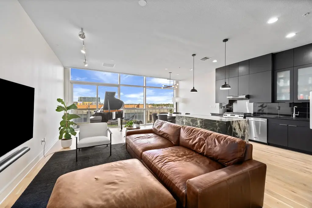 555 E 5th Street 521, Austin