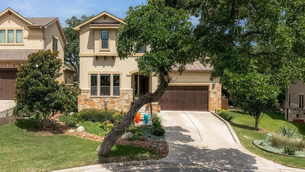 2 Prestonwood Cove, Lakeway