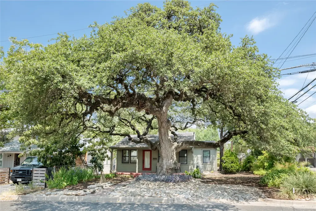 900 Jewell Street, Austin