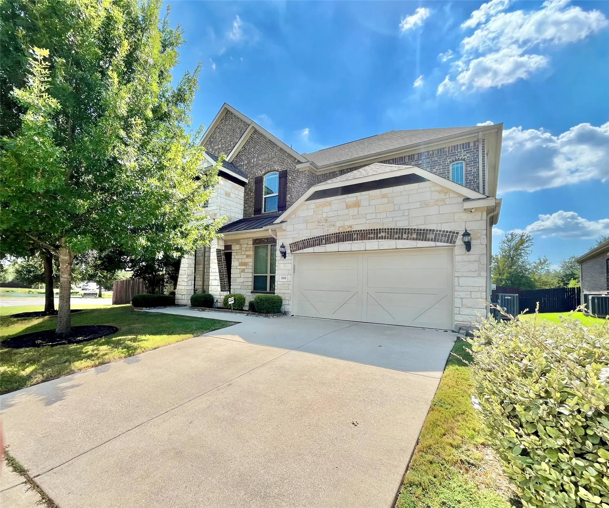Photo of Listing #3515279