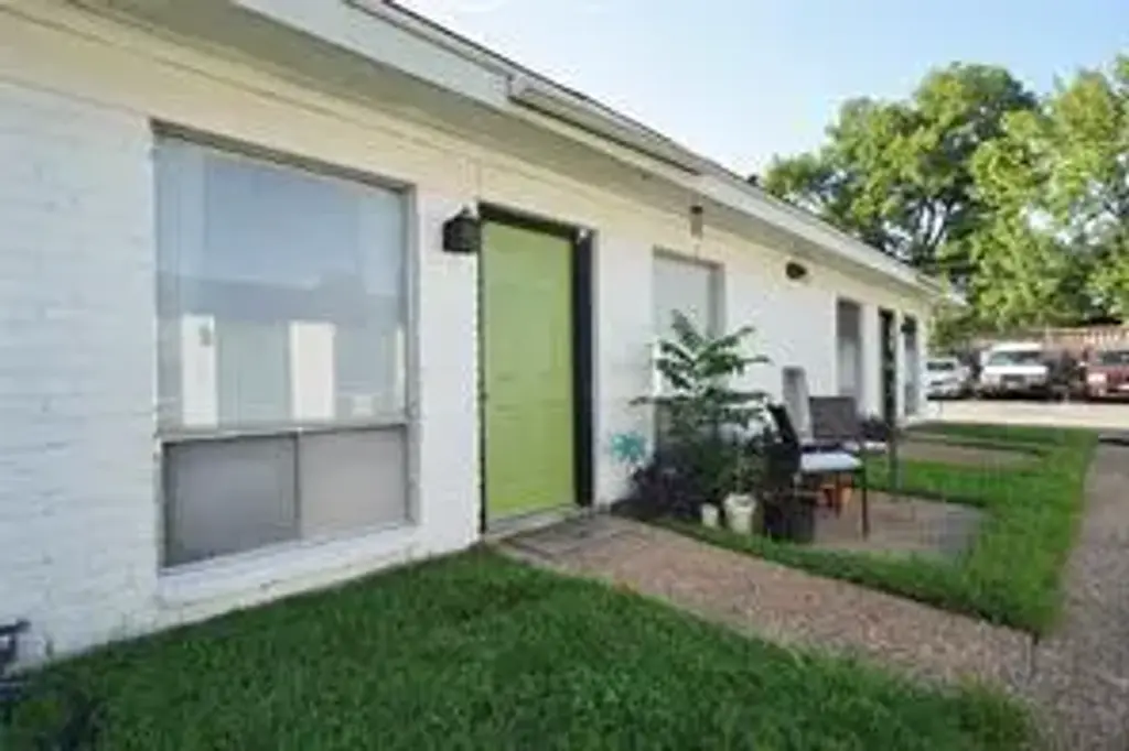 612 W 51st Street 102, Austin