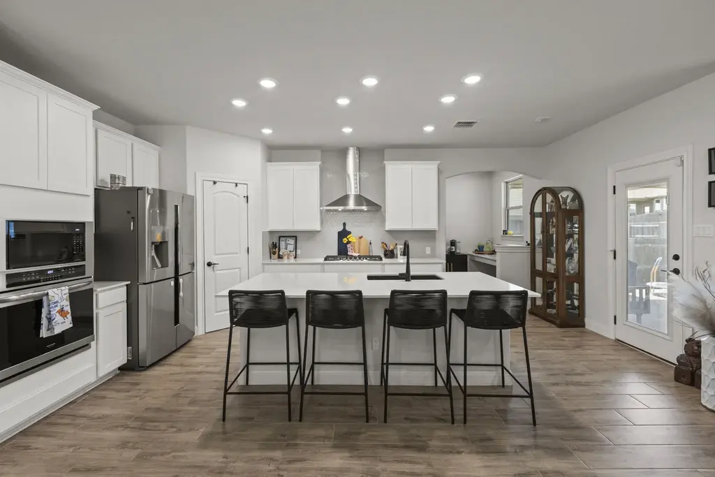 330 Purple Heart Drive, Buda