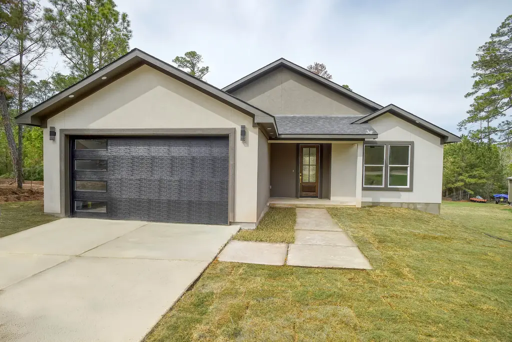 110 Mamalu, Bastrop