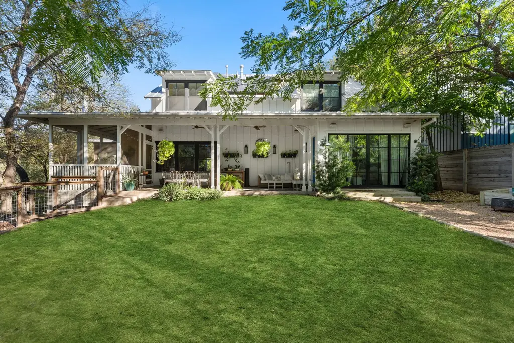 703 E Live Oak Street, Austin