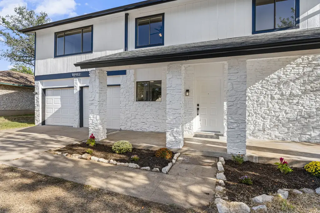 10912 Hillside Oak Lane, Austin