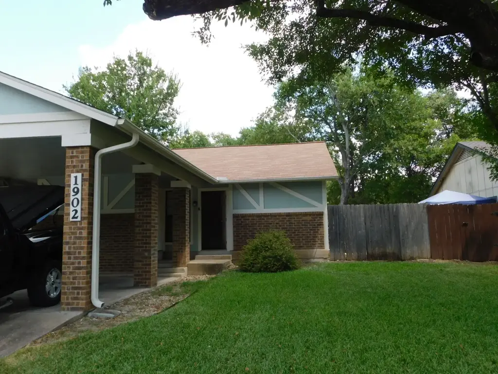 1902 Nicole Circle, Round Rock