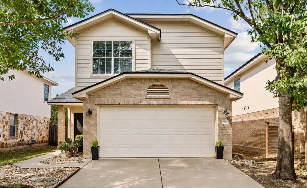 2612 Georgia Coleman Bend, Austin