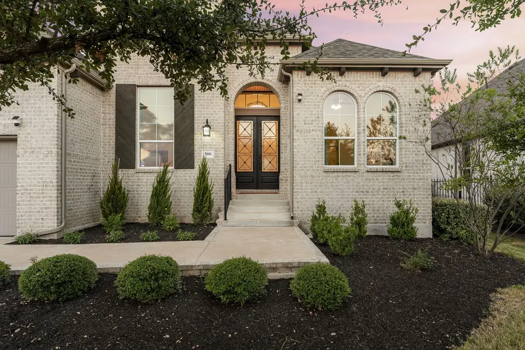 586 Two Creeks Lane, Austin