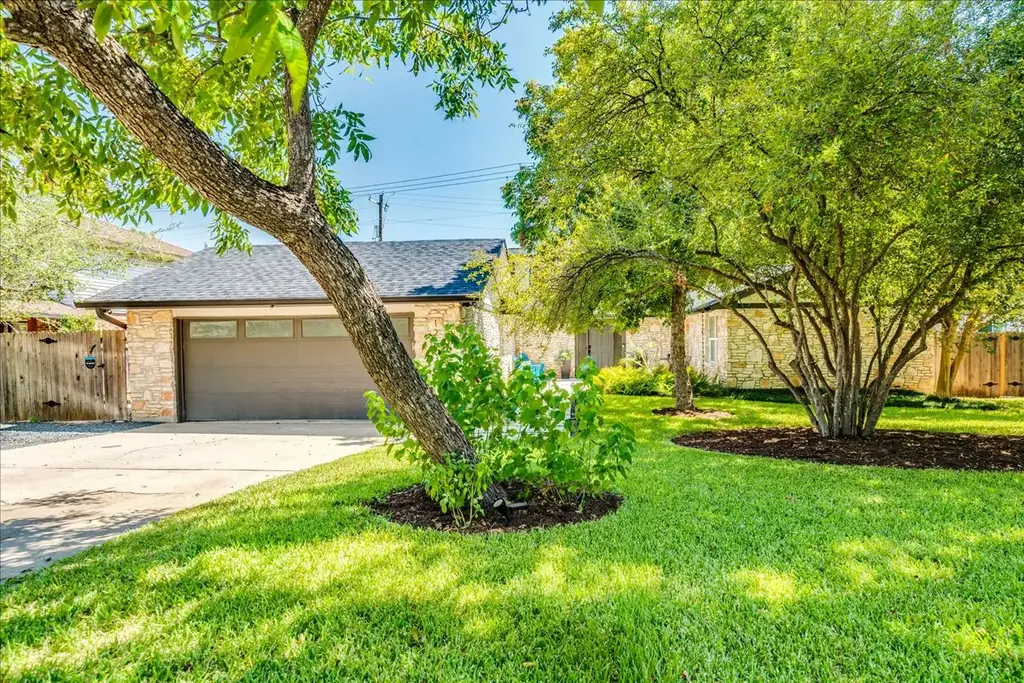 12601 Gristmill Cove, Austin