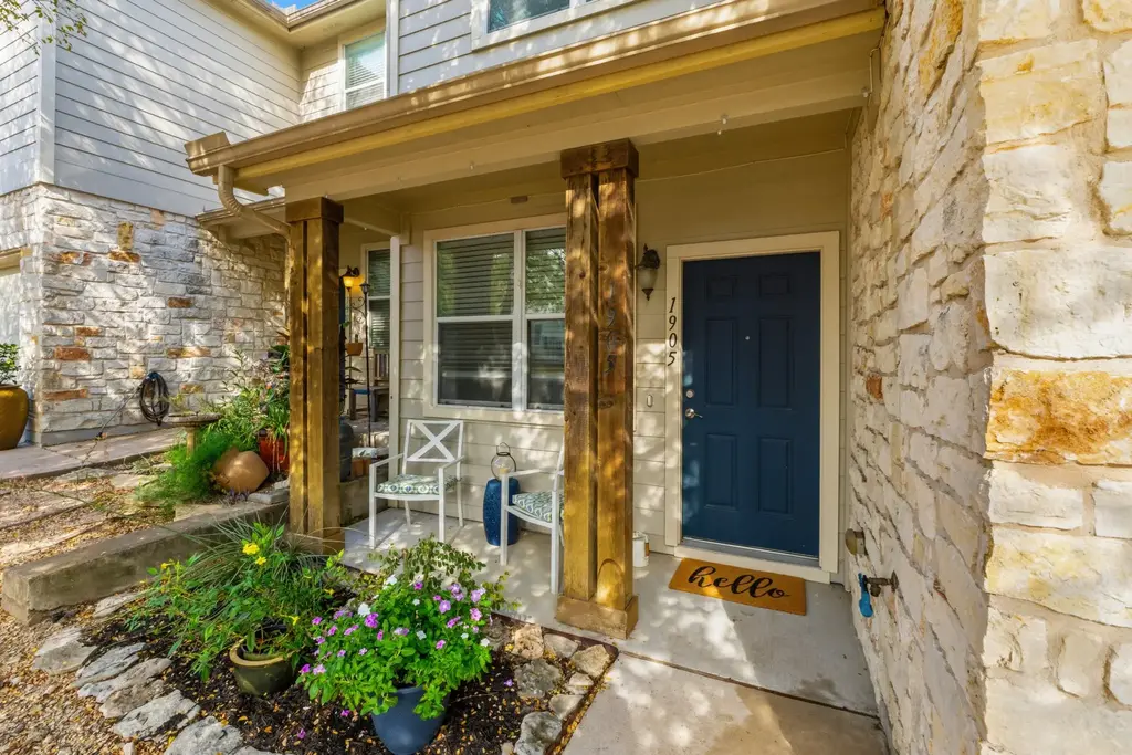 512 Eberhart Lane 1905, Austin