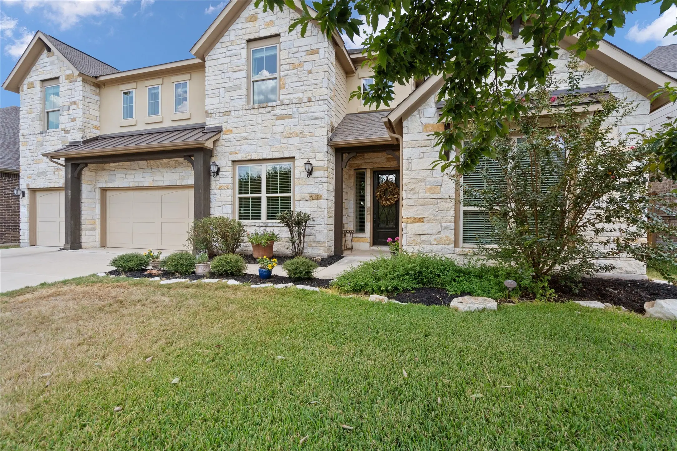 Photo of Listing #1197164