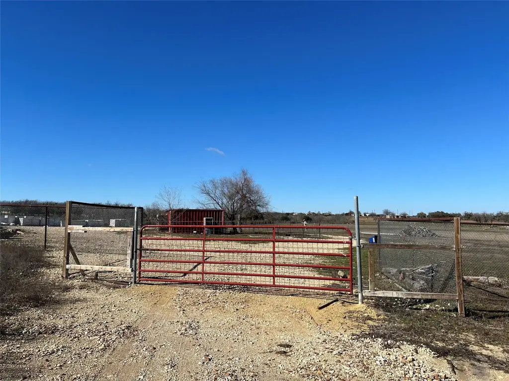 1300 County Road 217, Florence