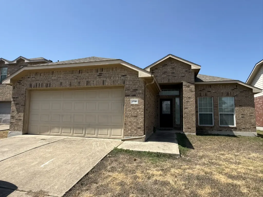 Photo of Listing #2065375