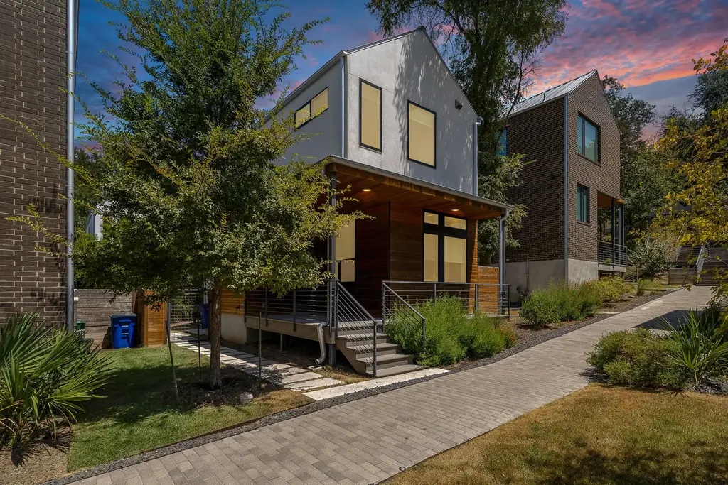 900 S 2nd Street 16, Austin