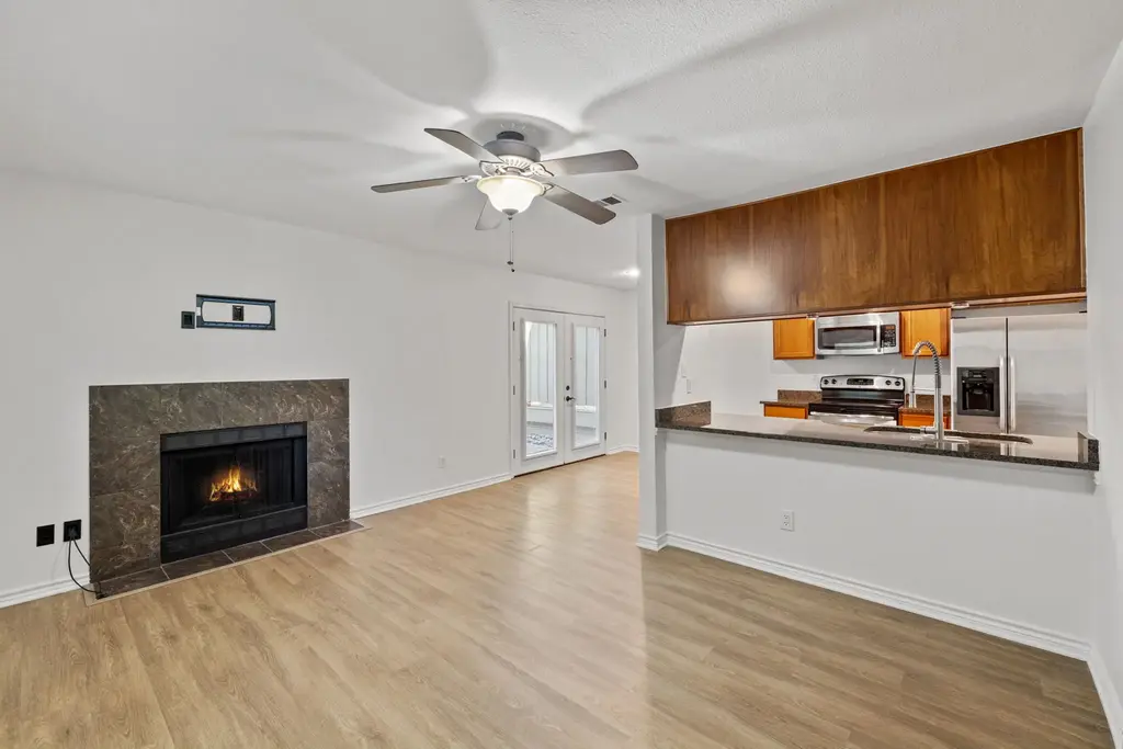 6700 Cooper Lane 19, Austin