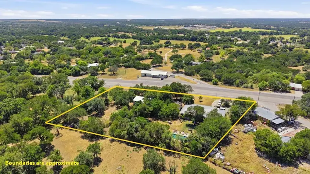1909 And 1907 S Highway 183 / S Key Avenue, Lampasas