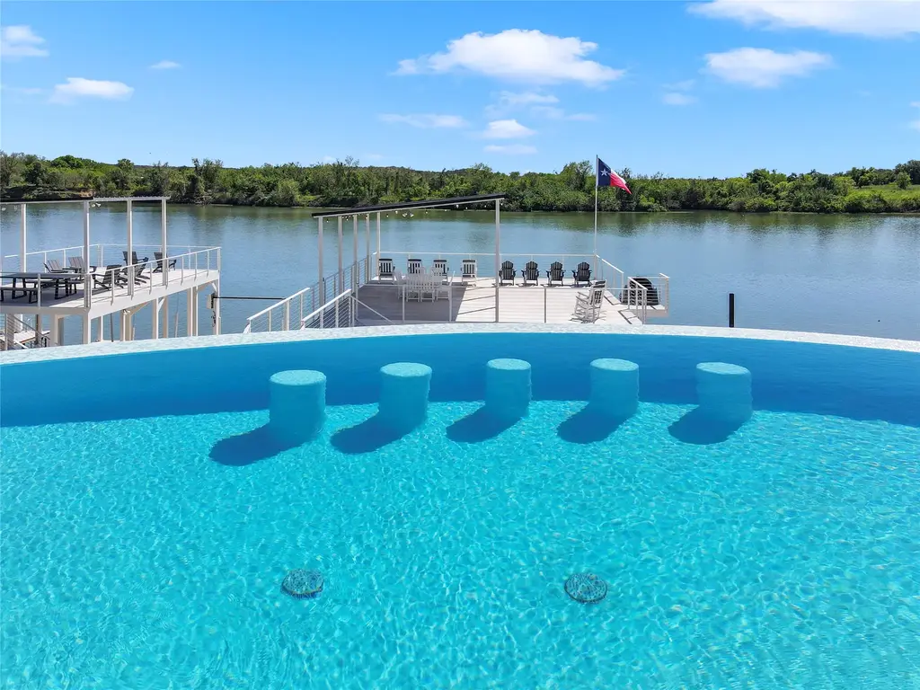 3204 River Oaks Drive, Kingsland