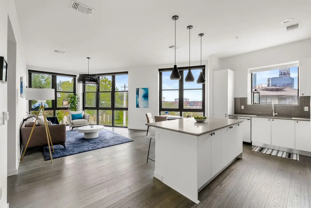800 Embassy Drive 337, Austin