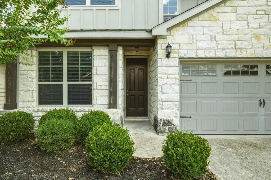 329 Bonnet Boulevard, Georgetown
