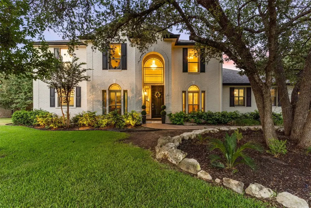 842 Sunfish Street, Lakeway