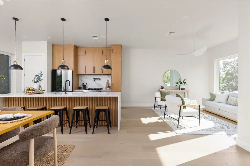 100 W Odell Street 1, Austin