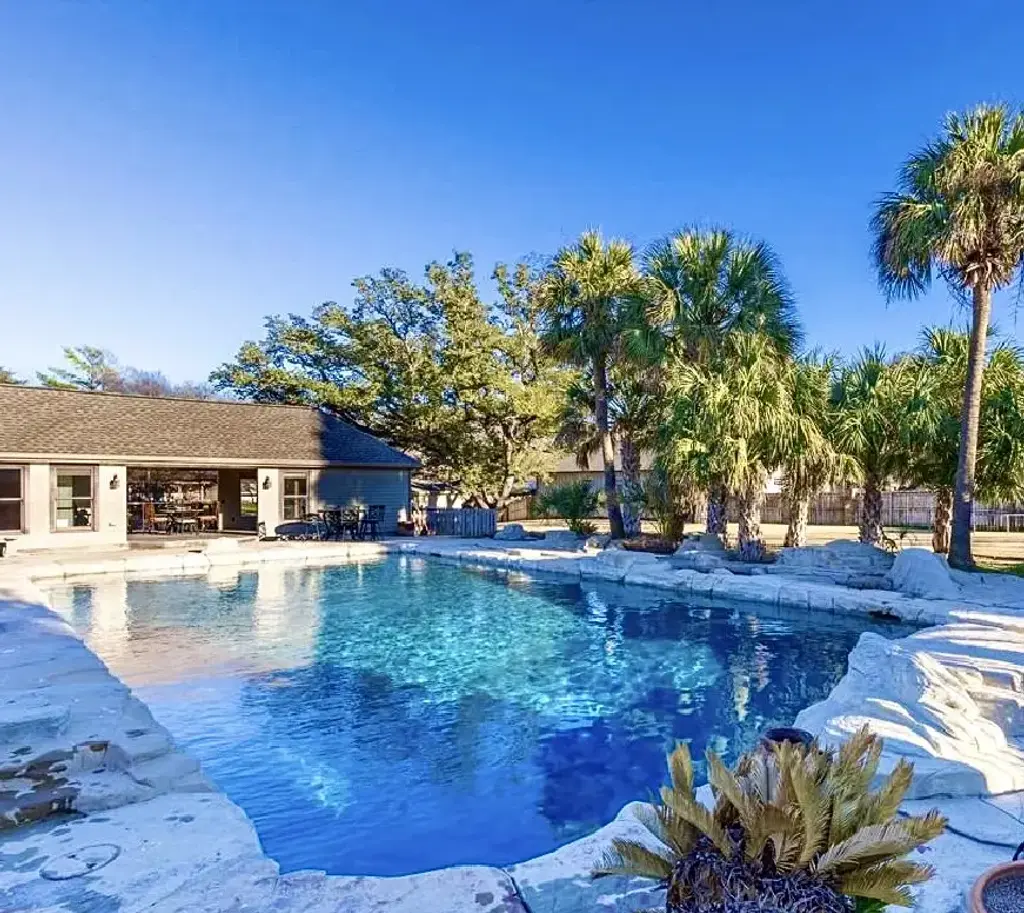 311 Oleander Drive, Marble Falls