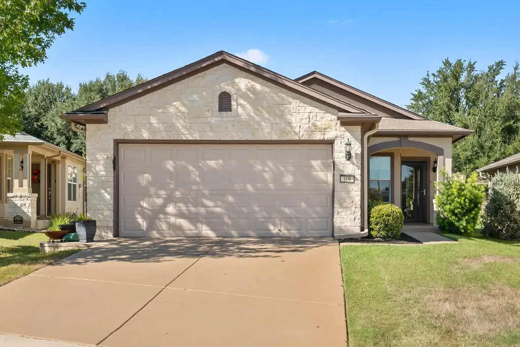 108 Garner Cove, Georgetown
