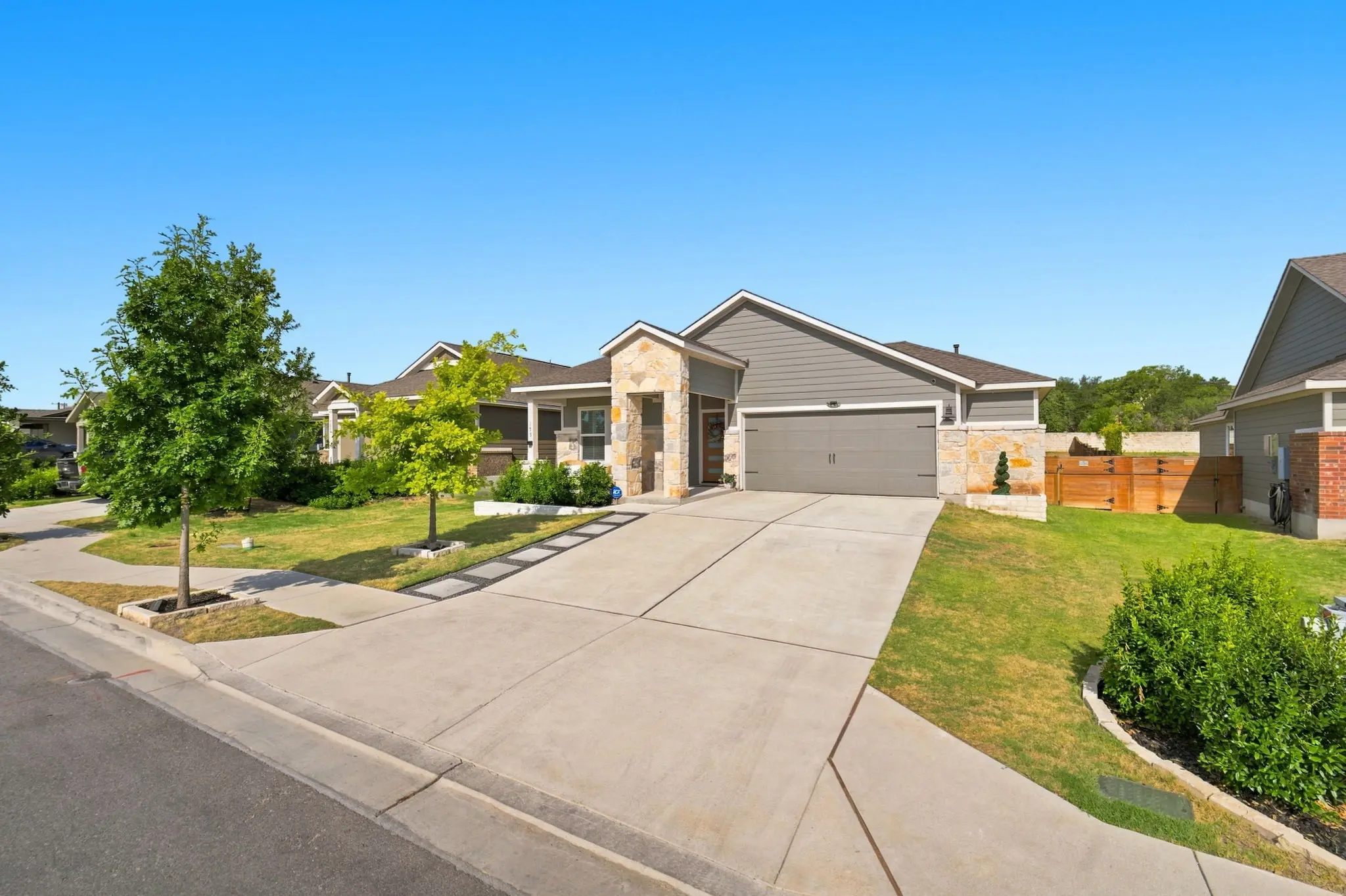 Photo of Listing #8207154