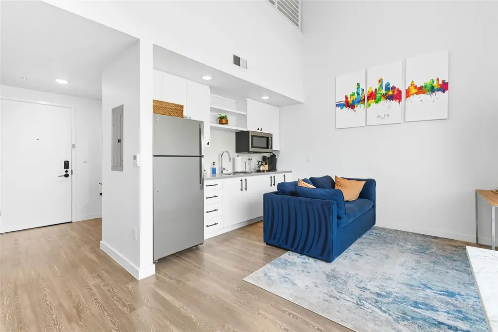 49 Navasota Street 205, Austin