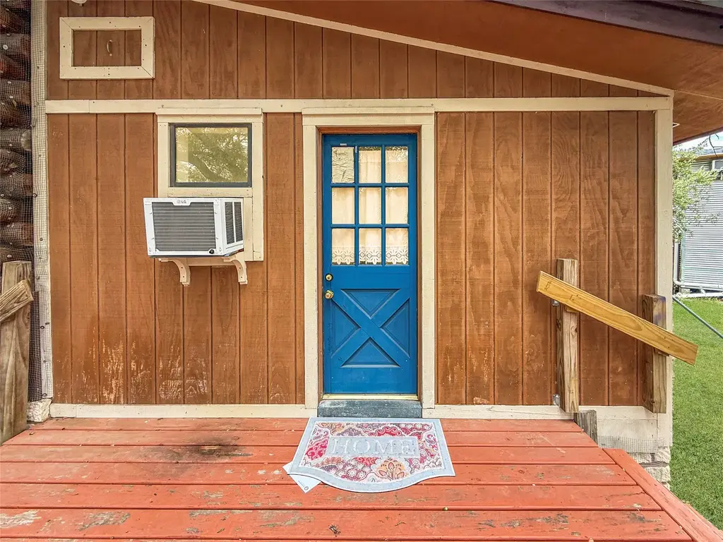 15211 Fitzhugh Road B - Back Cabin, Austin