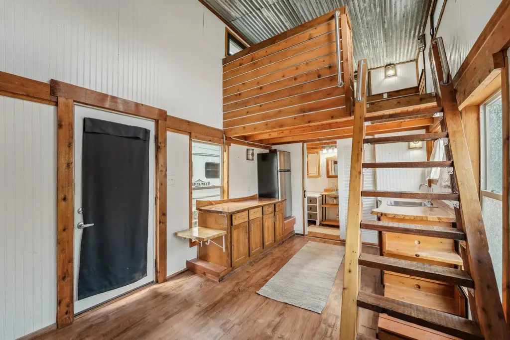 15211 Fitzhugh Road C - Tiny House, Austin