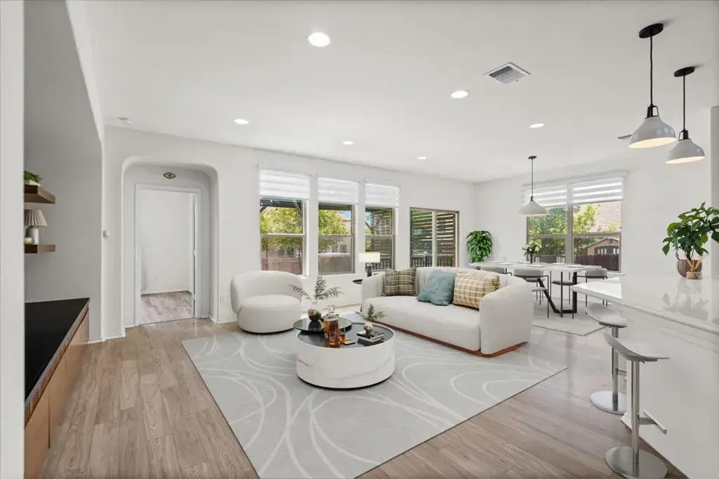 1113 Calla Lily Boulevard, Leander
