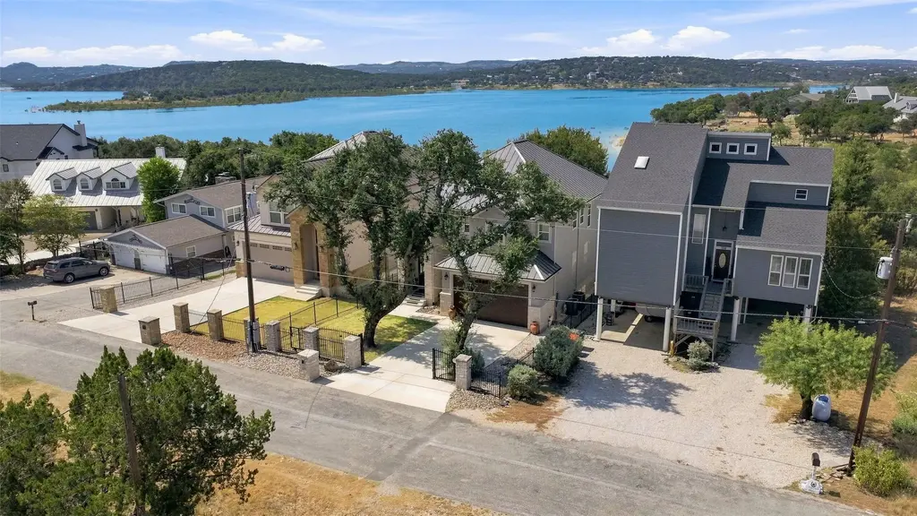 174 Edge Hill Drive, Canyon Lake